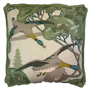 Grand Flying Ducks