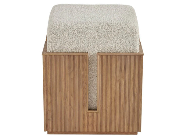 Carmin Stool