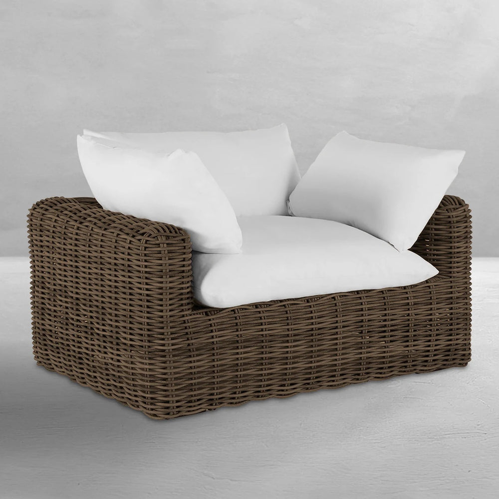 Montecito Resin Wicker Lounge